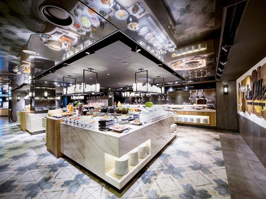 Kensington Jeju Hotel Exterior foto The buffet at the 1018 restaurant