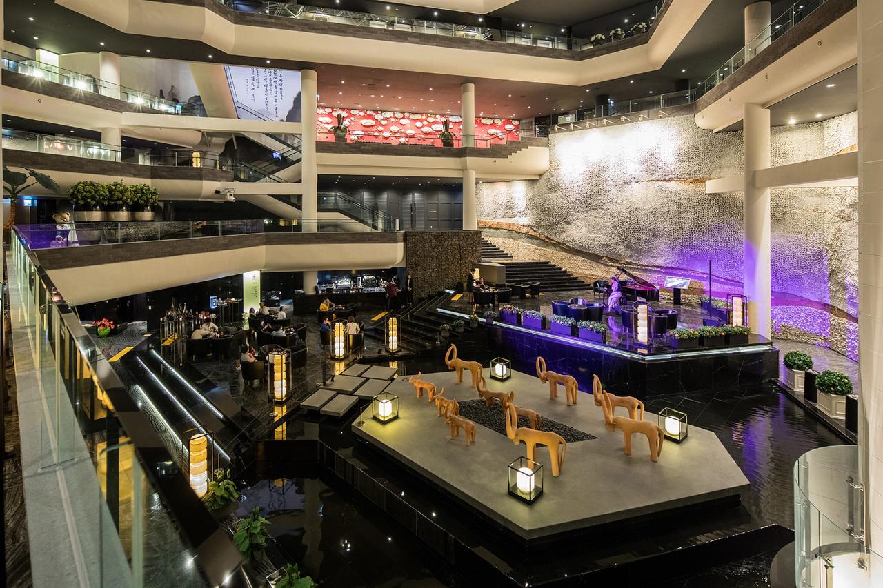 Kensington Jeju Hotel Exterior foto The lobby of the hotel
