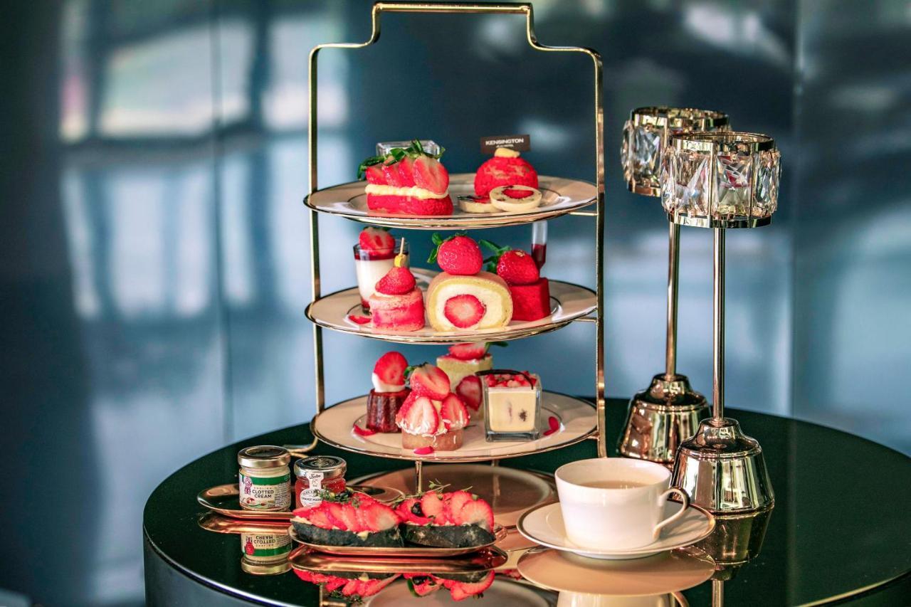 Kensington Jeju Hotel Exterior foto Afternoon tea at the Mandarin Oriental, Hong Kong